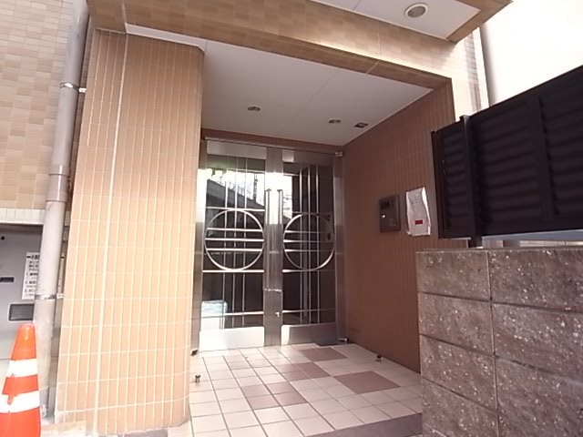 エスペランサ灘駅前の外観