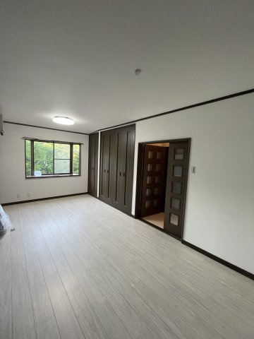 西山町4丁目戸建の寝室