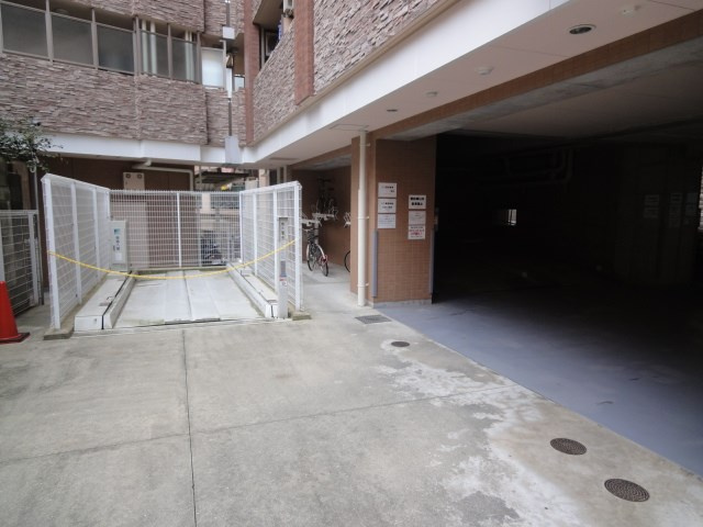 エステムコート新神戸エリタージュの外観