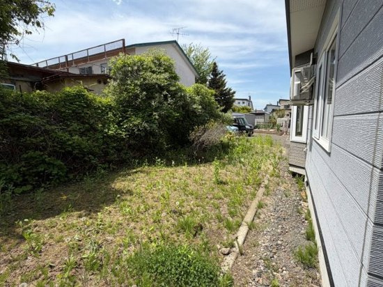 網走郡美幌町字元町１０番地２０　中古売家の庭