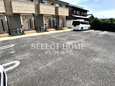 【駐車場】 | アヴェニール | 駐車場完備です