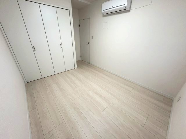 ライオンズマンション戸田の洋室