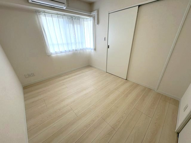 ライオンズマンション戸田の洋室