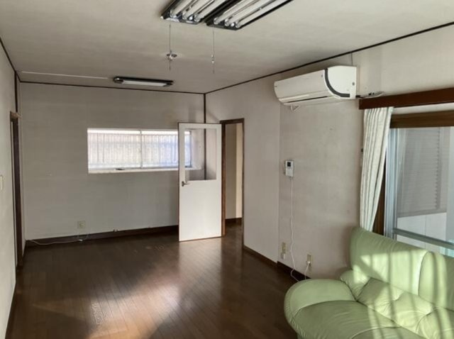 和歌山市野崎の洋室