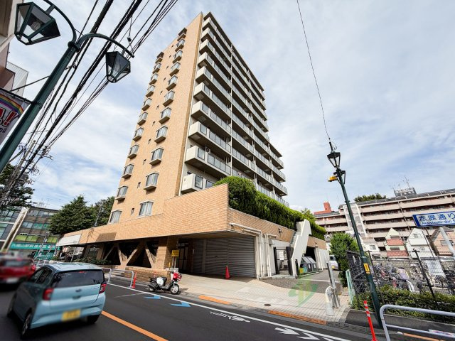 八幡山ビューグリーンの外観