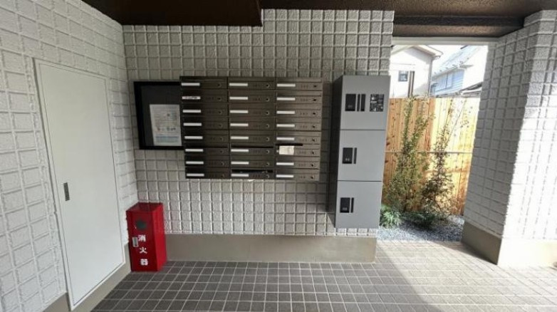 【エントランス】