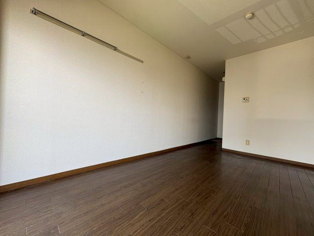 メゾン別府の洋室