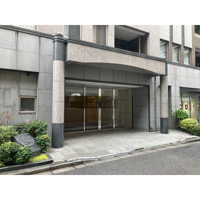 パレスサイド三番町のエントランス|73431877_18.jpg