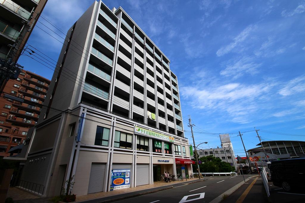 リラシオ西明石駅前の外観
