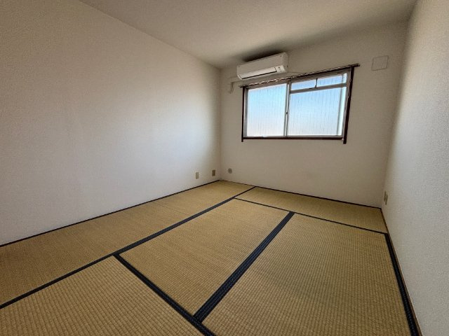 ミツウロコ王子第二マンションの和室|71017011_17.jpg