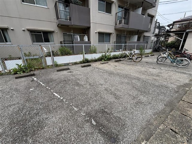 ミツウロコ王子第二マンションの駐車場|74525503_16.jpg
