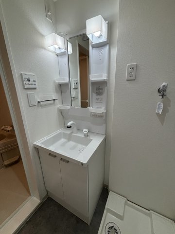 LIX大和田駅前の洗面所