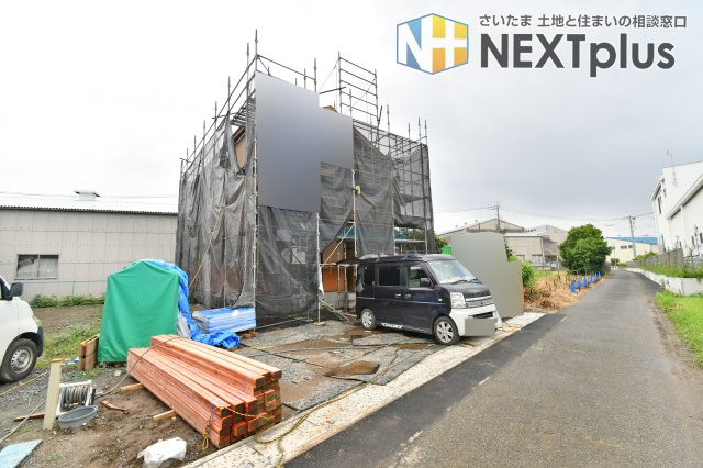 上尾市領家３期　全２棟　4号棟の前面道路含む現地写真
