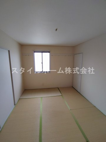 グリーンステージ東橋良Aの和室