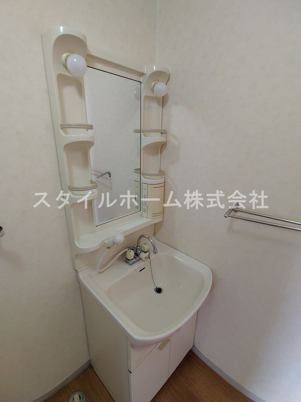 グリーンステージ東橋良Aの洗面所