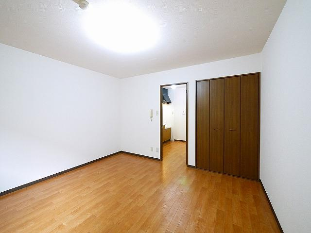 ベルコリーヌ紺屋の洋室|きれいな洋室です