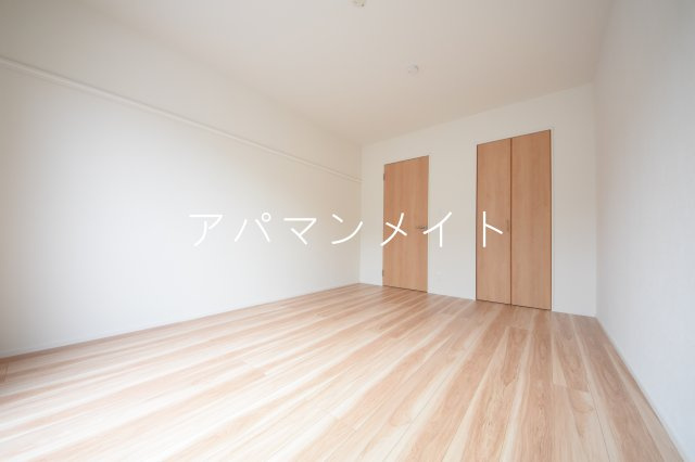 【洋室】 | アネーロ南舞岡 | 戸塚周辺ならアパマンメイトへＬｅｔｓ Ｇｏ ！