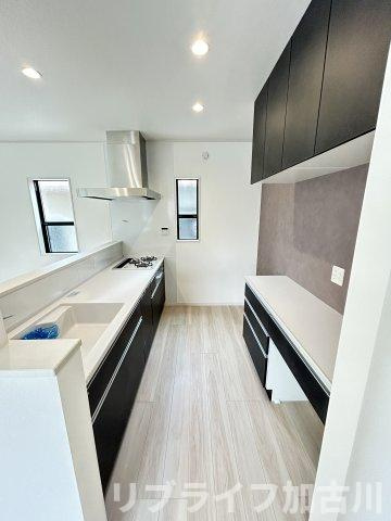 西二見戸建てのキッチン