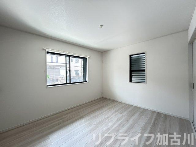 西二見戸建ての洋室