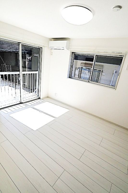 S-BASE NISSHINの居間・リビング