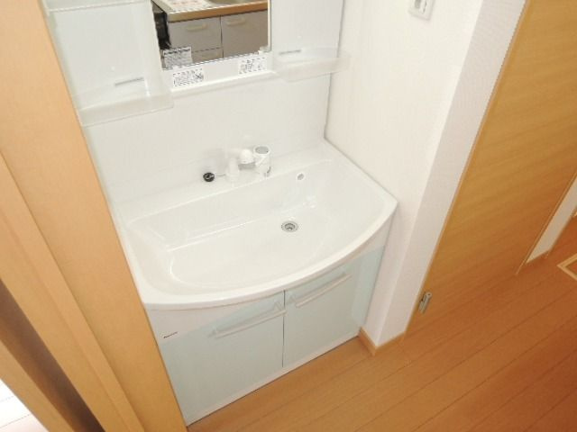 アルコープ２の独立洗面台