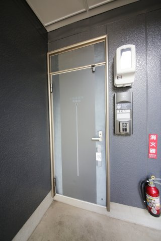 サンビレッジ住吉A棟の玄関