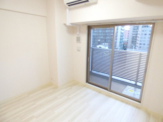 【寝室】