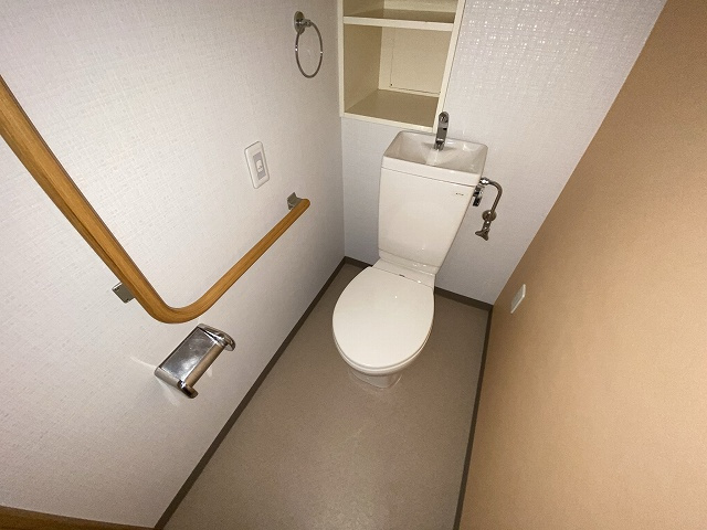 神戸市北区南五葉１丁目の賃貸マンションのトイレ