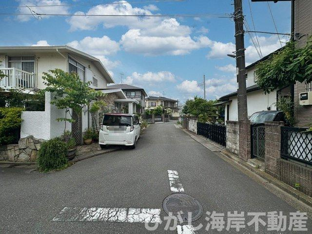 茅ケ崎市香川４丁目　新築戸建　全２棟の前面道路含む現地写真|6月15日撮影　建築中　現地外観