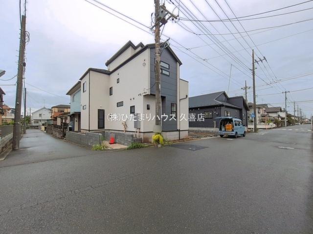 幸手市緑台１丁目６期　新築一戸建て　01の前面道路含む現地写真|2026/09/03　撮影