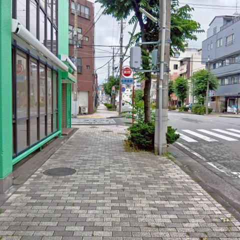 【前面道路含む現地写真】 | 沼津市西条町 中古住宅(事務所・店舗付) EH06140 | 沼津市西条町　前面道路