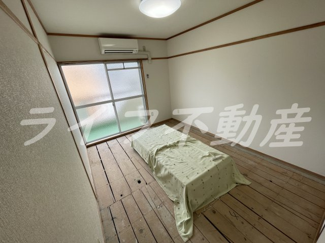 シャトー西村の和室