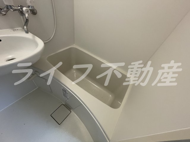 シャトー西村の浴室