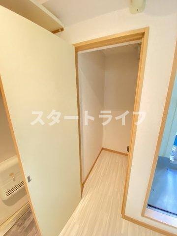 大阪市淀川区宮原１丁目の賃貸マンションの収納