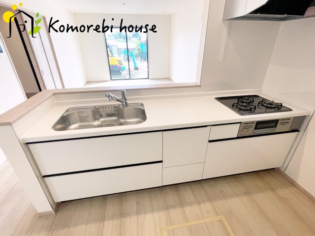 伊奈町栄１丁目46番　新築一戸建て　ハートフルタウン　Jのキッチン|お料理しやすいキッチンです