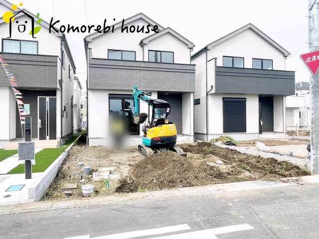 伊奈町栄１丁目46番　新築一戸建て　ハートフルタウン　Jの駐車場|駐車場があるので、車を買う予定の方も安心です