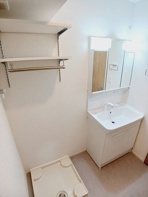コロレ宝永町の独立洗面台|洗面所