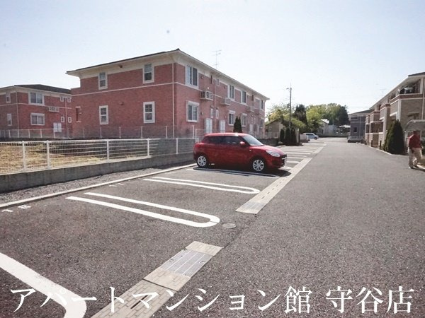 サプール・ヒルズⅡの駐車場