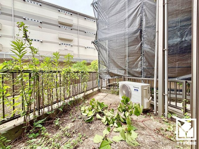 伏見区横大路六反畑の庭