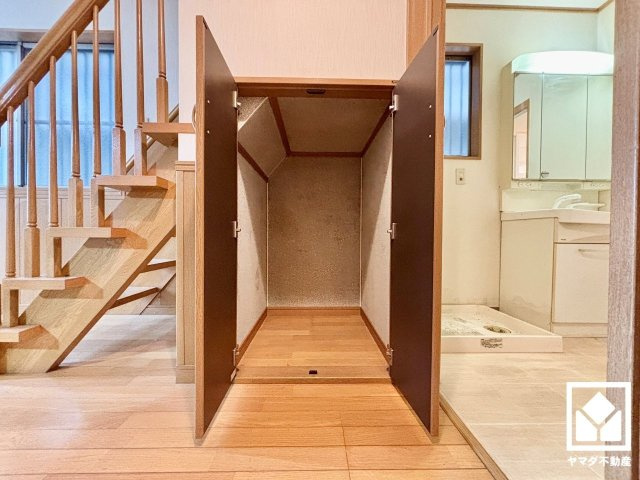 伏見区横大路六反畑の収納