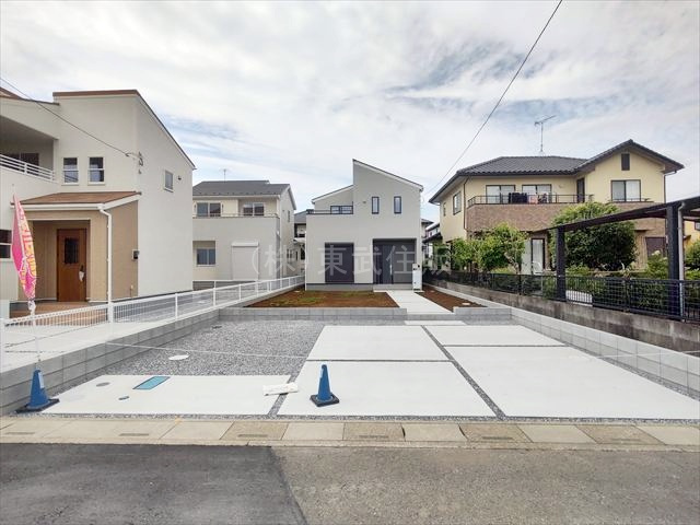 【駐車場】 | 比企郡吉見町東野第２　全５棟　３号棟 | カースペース3台可