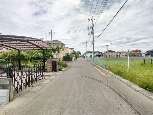 【前面道路含む現地写真】の画像