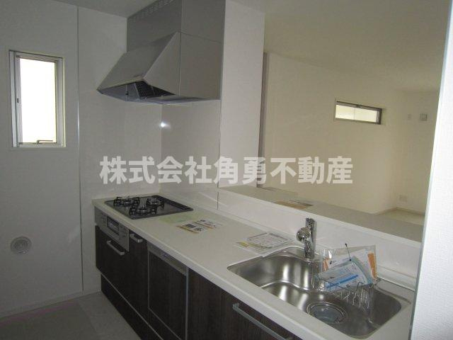 平塚市夕陽ヶ丘2期　新築一戸建て　1号棟の内観：施工例|《施工例》キッチン