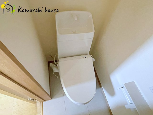 伊奈町栄１丁目46番　新築一戸建て　ハートフルタウン　Kのトイレ|26.8.22　撮影済み