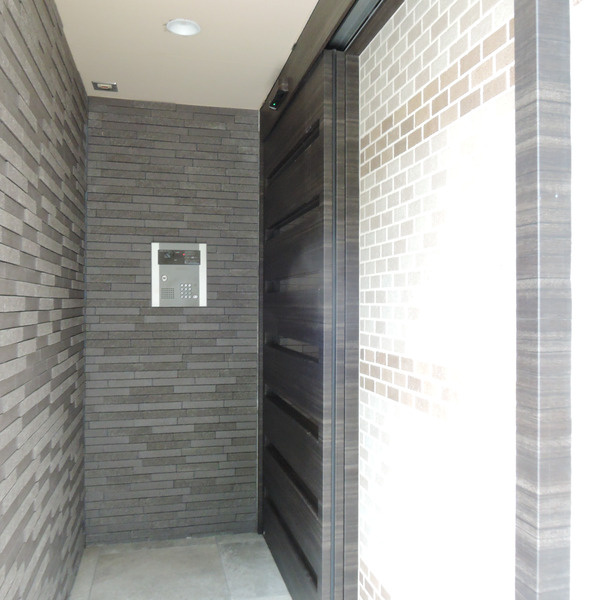 ドエル芦屋WESTのエントランス