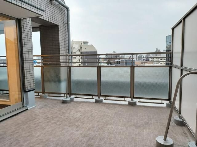 インペリアル代々木の杜のバルコニー