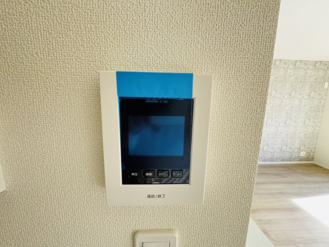 松戸市六高台４丁目新築戸建【六実小学校:4分】のセキュリティ|来客時も安心のTVモニター付きインターフォン