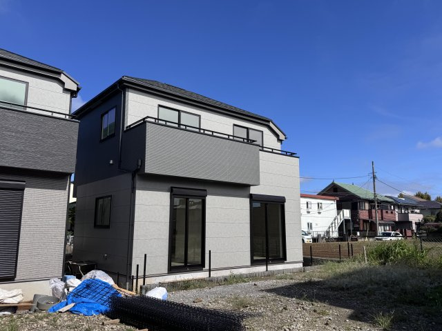 松戸市六高台４丁目新築戸建【六実小学校:4分】の外観|B号棟外観・完成済み内覧可能です！