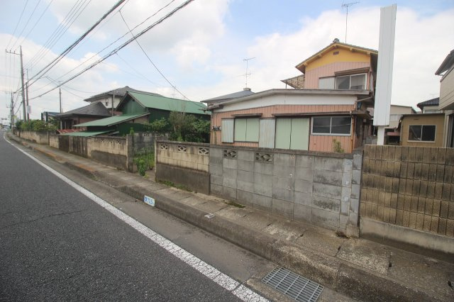 小山市間々田の外観|東側より（2026年7月撮影）