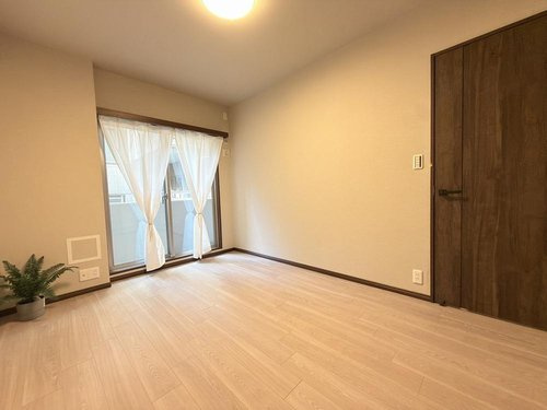 夙川千歳町シティハウスの洋室